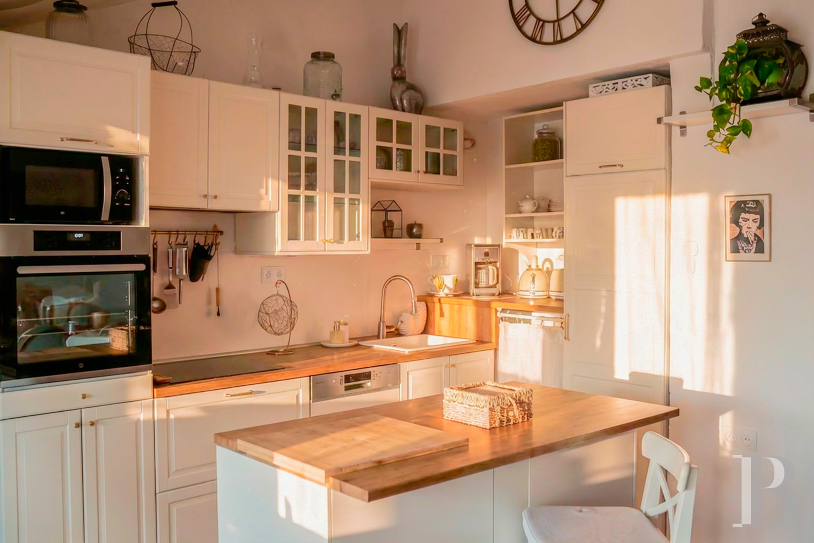 Dans le Gard, entre Nîmes et Montpellier,  une maison de village surplombant la vallée de la Vaunage - photo  n°7